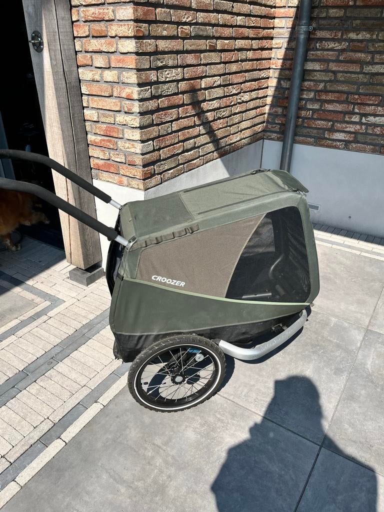 Croozer Hondenkar met Fietsstang en Regenhoes, Ophalen, Zo goed als nieuw, Hondenkar, 20 tot 40 kg