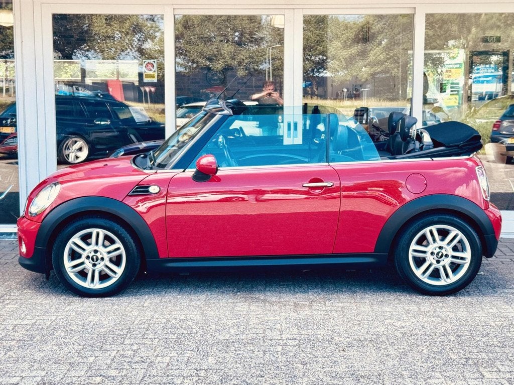 Mini Cabrio 1.6 Cooper Chili,107.dkm!,Leer,Clima,Gr.Navi,Pdc, Euro 5, Gebruikt, Zwart, 4 cilinders