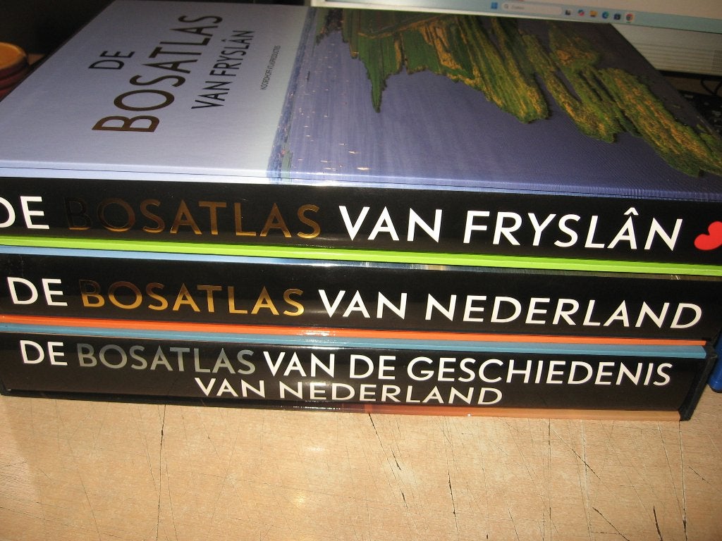 Bosatlas van Fryslan/ van Nederland/ geschiedenis van Ned., Bosatlas, Ophalen of Verzenden, Zo goed als nieuw, 1800 tot 2000