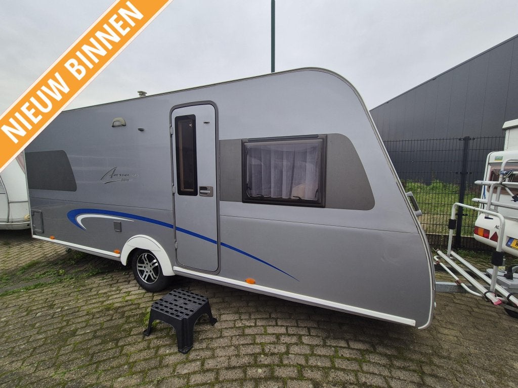 Bürstner Averso Fifty 465 TS 2011 tent, fietsenrek, Caravans en Kamperen, Caravans, Rondzit, Particulier, Schokbreker, 1000 - 1250 kg