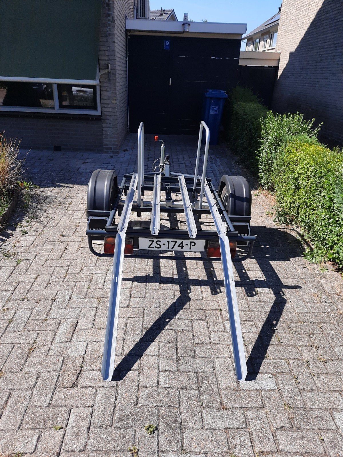 Fietsaanhanger voor 4 fietsen of driewieler en fiets, Ophalen, Zo goed als nieuw