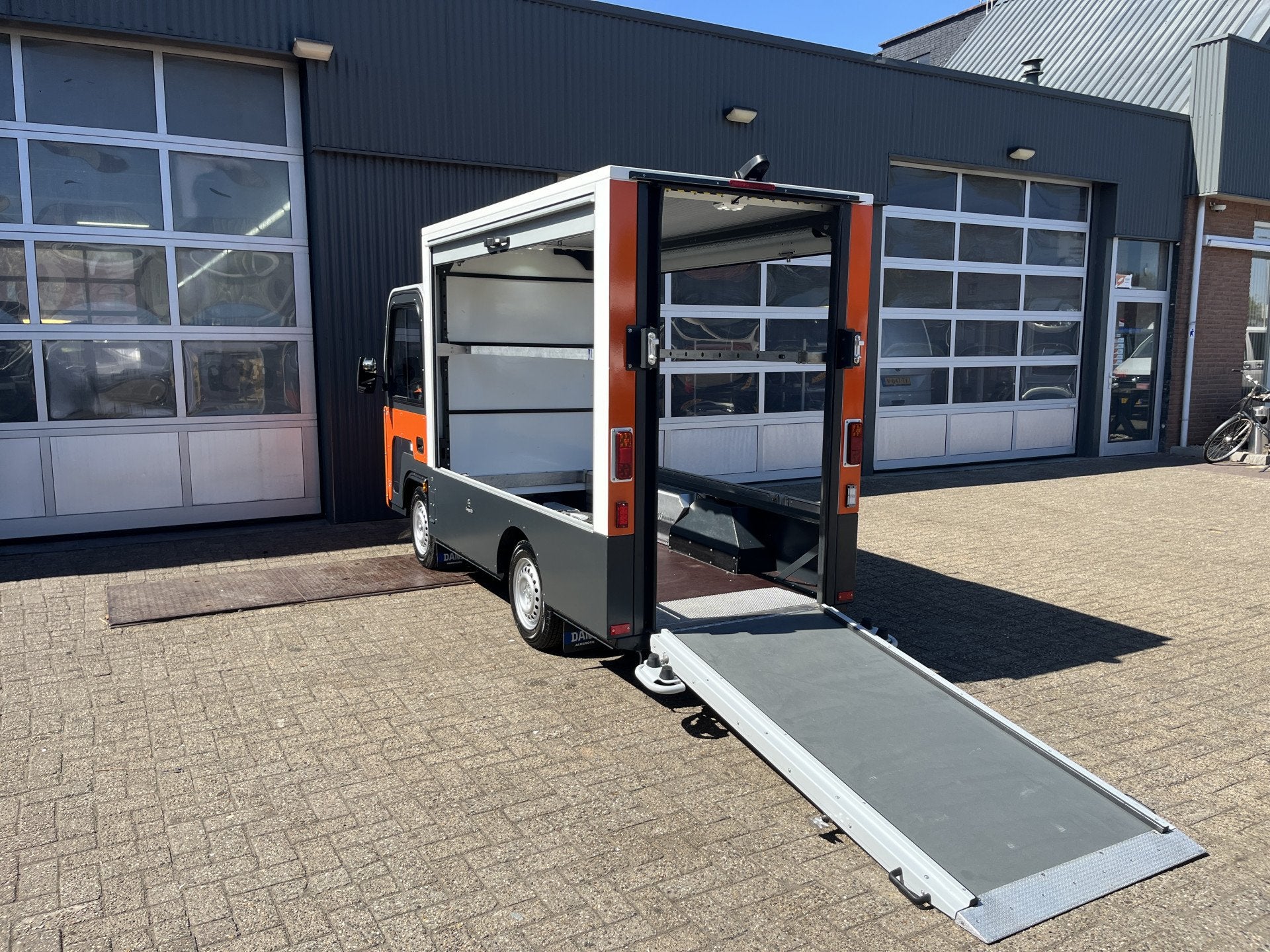Cargolev CARGOLEV TC 100% Elektrische Gesloten laadbak Lift, Auto's, Stof, Gebruikt, Zwart, Overige kleuren