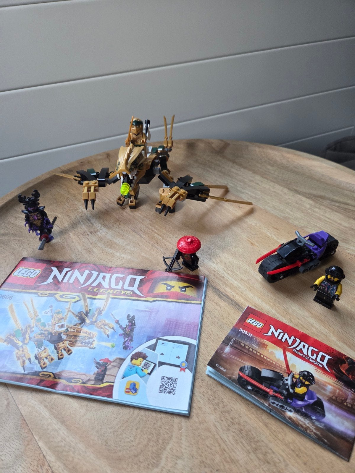 2x Lego Ninjago 30531 Motor, 70666 Gouden Draak, compleet., Lego, Ophalen of Verzenden, Zo goed als nieuw, Inclusief instructies
