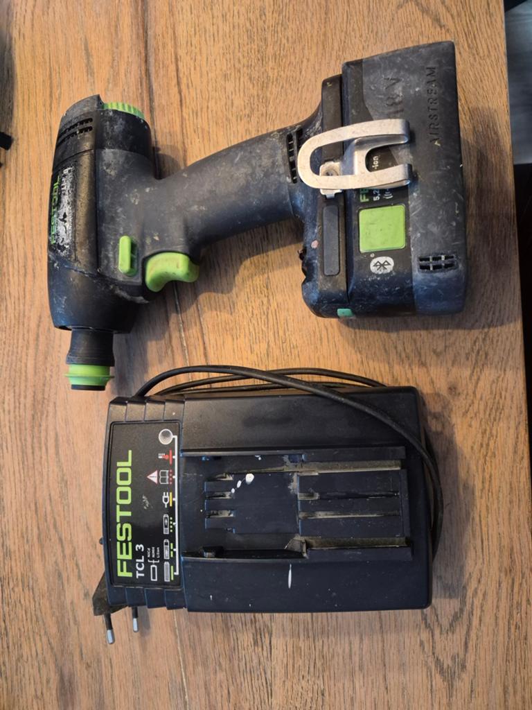 Festool Accuboormachine met Oplader - Gebruikt, Doe-het-zelf en Verbouw, Gebruikt, Variabele snelheid, Ophalen of Verzenden, Boor- en Schroefmachine