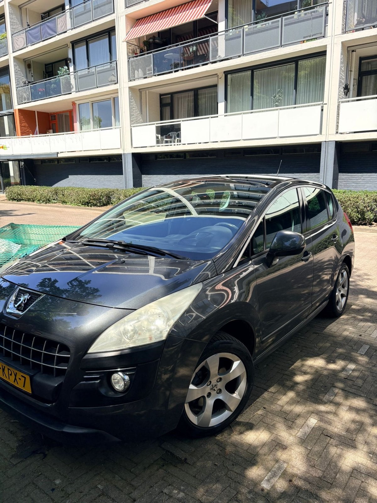 Peugeot 3008 1.6 THP 2010 Grijs, Auto's, Peugeot, Voorwielaandrijving, 1434 kg, 75 €/maand, Handgeschakeld