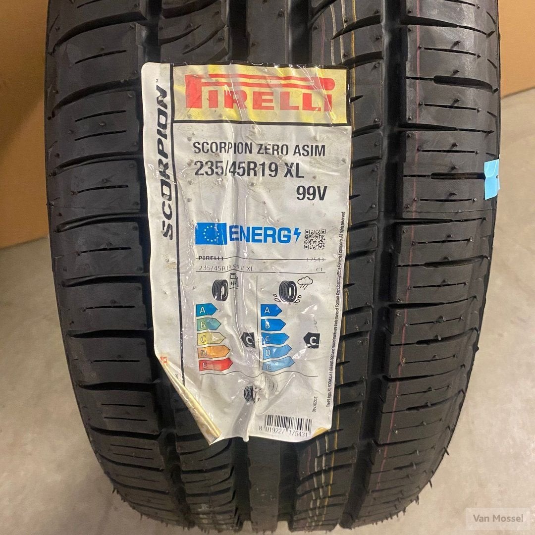 Pirelli Scorpion Zero Asimmetrico 235/45/R19 99V, 19 inch, Gebruikt, -, -