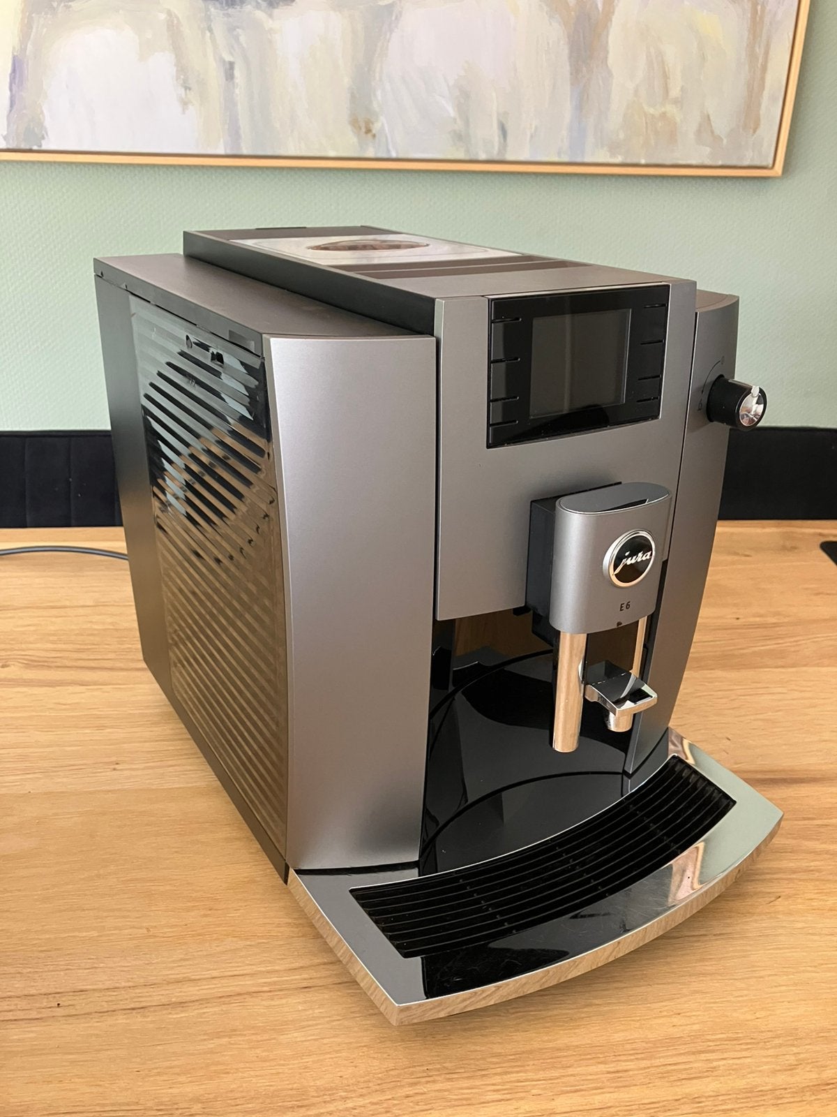 Jura E6 volautomatische Dark Inox koffiemachine 15439, Witgoed en Apparatuur, Koffiezetapparaten, Afneembaar waterreservoir, Koffiemachine