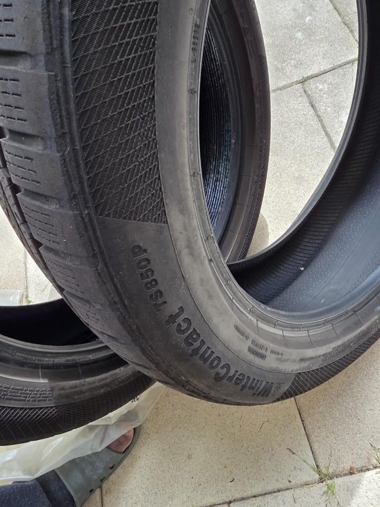 2x Continental winter 235/50 R20, Ophalen, Gebruikt, Winterbanden, 235 mm
