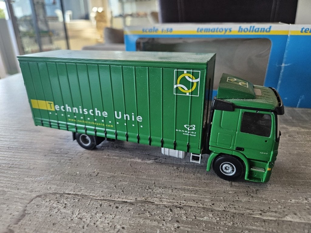 MERCEDES ACTROS 1844, Ophalen of Verzenden, Zo goed als nieuw, Bus of Vrachtwagen, Lion Toys
