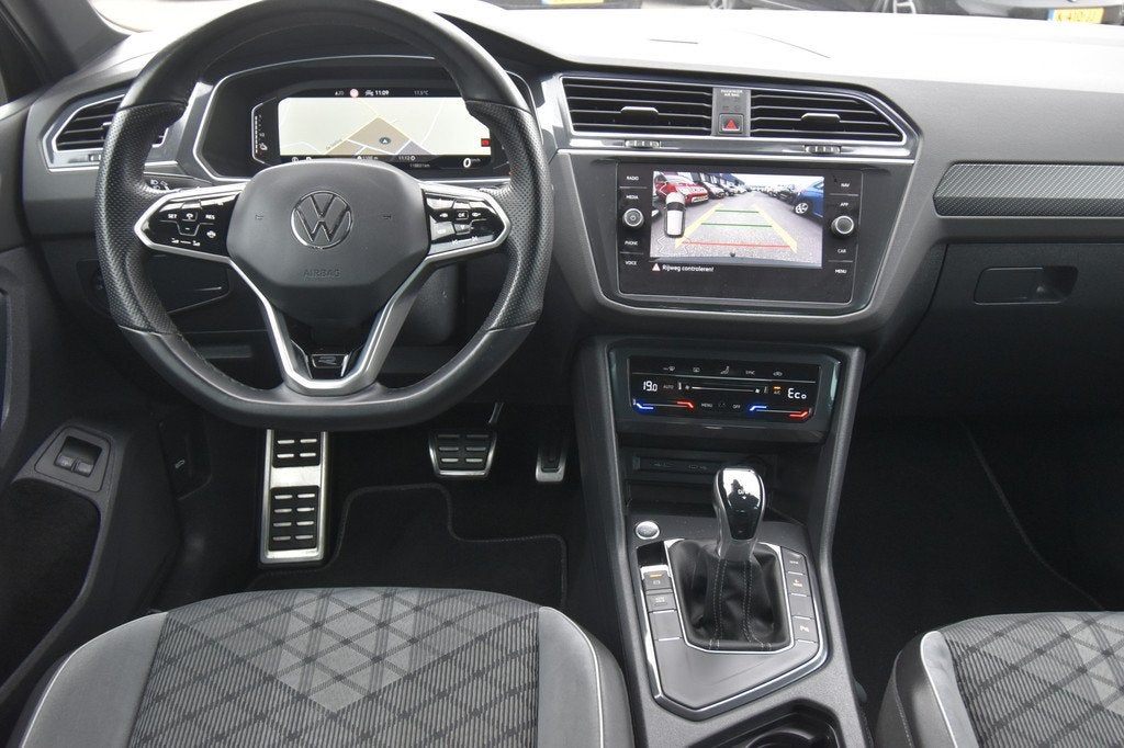 Volkswagen Tiguan 1.4 TSI eHybrid R-Line Business+ , TREKHAA, Auto's, Volkswagen, Leder en Stof, Hybride Elektrisch/Benzine, SUV of Terreinwagen