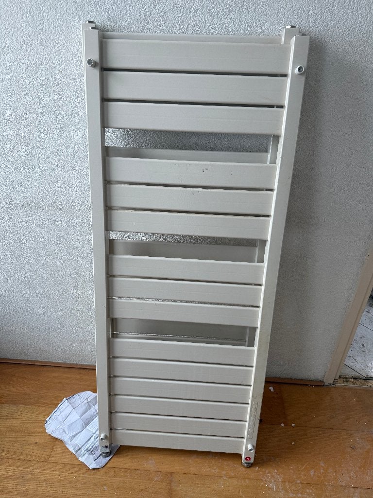 badkamer / handoek radiator, Doe-het-zelf en Verbouw, Verwarming en Radiatoren, Ophalen, Gebruikt, Radiator, Minder dan 60 cm