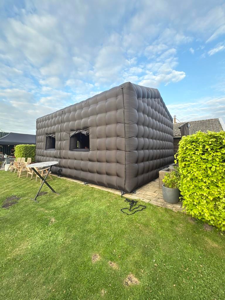 Opblaasbare discotent 6x8 5x5 3.5x6 te huur huren., Hobby en Vrije tijd, Feestartikelen | Verhuur, Ophalen, Zo goed als nieuw