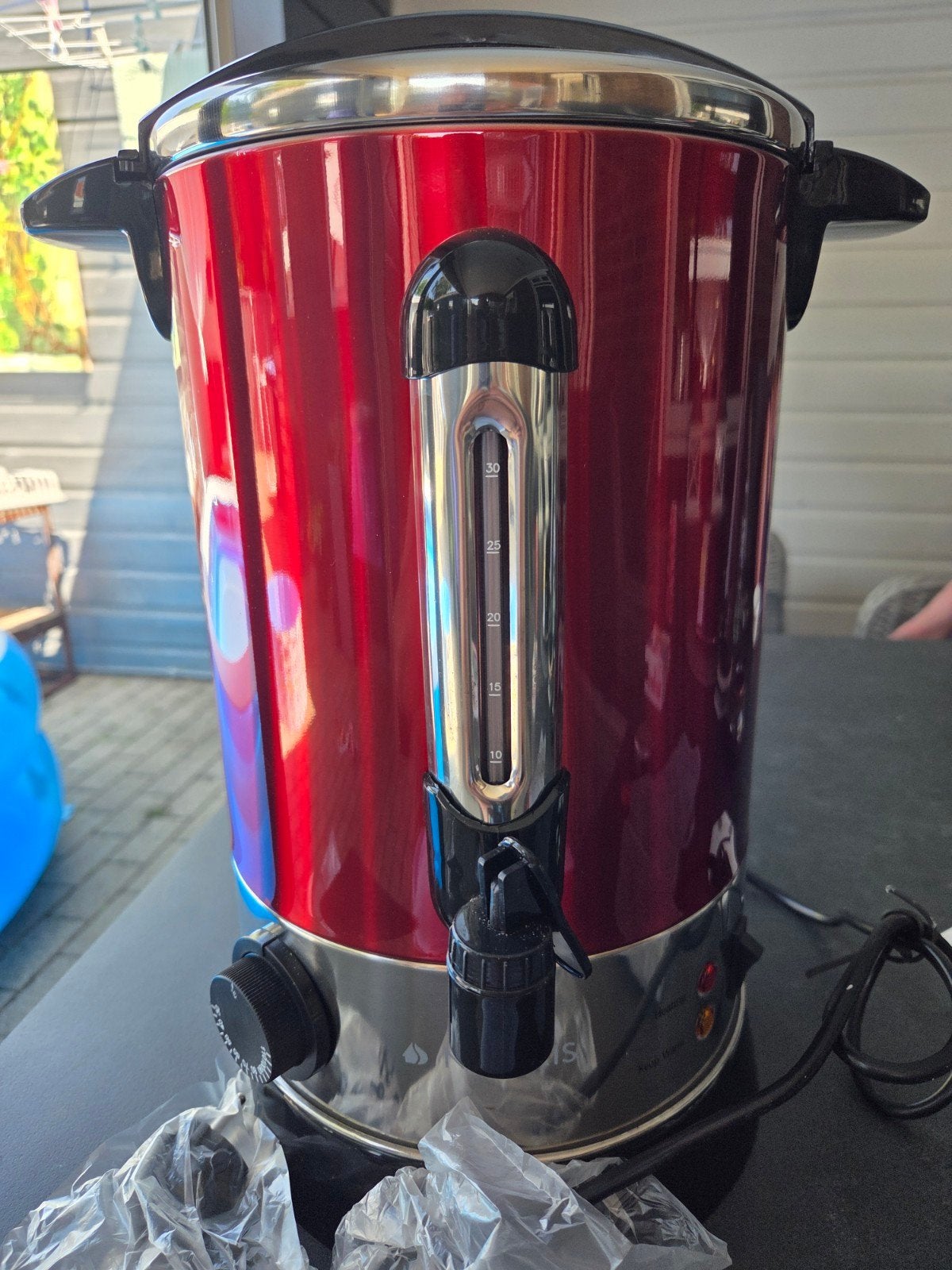 Nieuwe navaris hot water dispenser 6.8 liter, 2 liter of meer, Ophalen, Nieuw