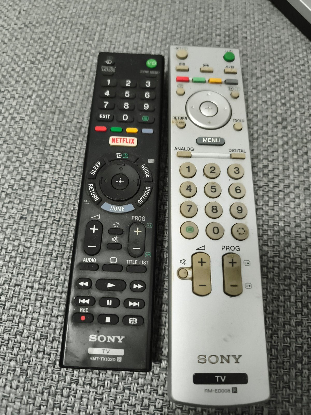 Sony TV Afstandsbedieningen (2 stuks), Ophalen of Verzenden, Gebruikt, Origineel, Tv