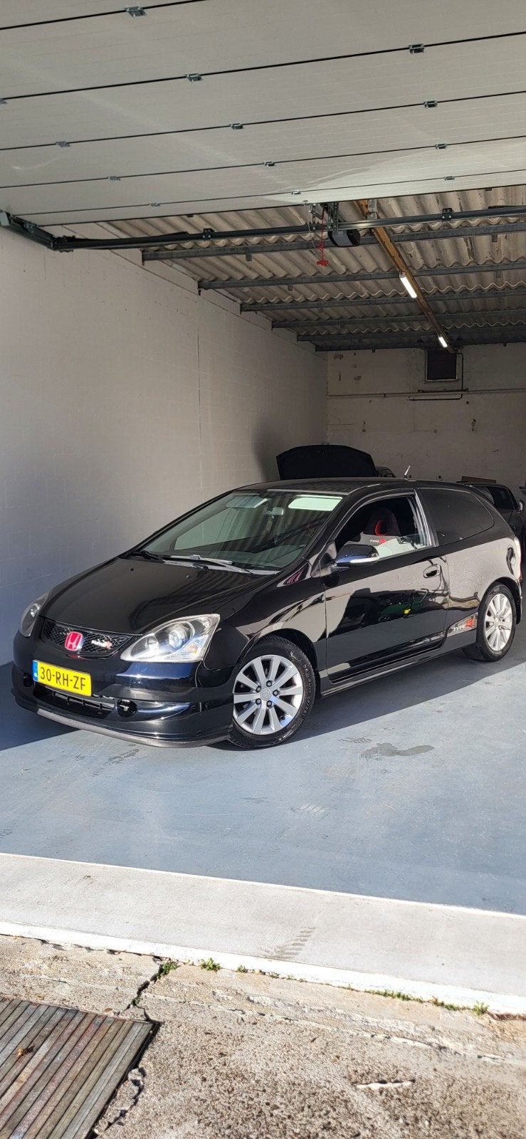 Honda Civic 1.6 I Sport 2005 Zwart, Auto's, Voorwielaandrijving, 15 km/l, 4 cilinders, 1590 cc
