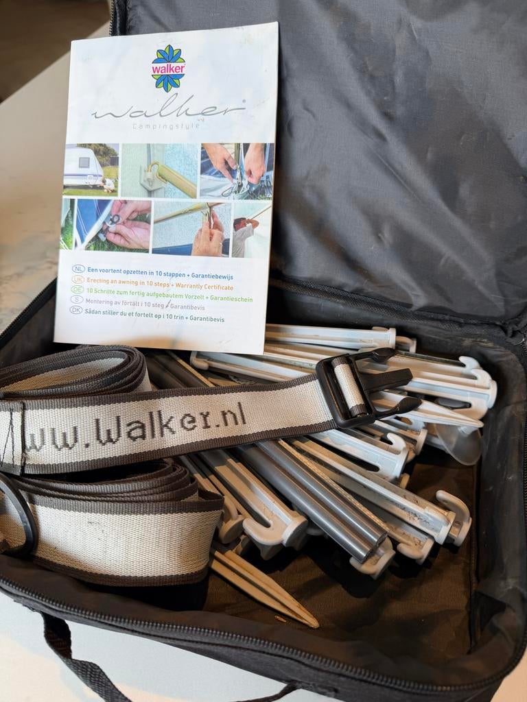 Walker-Touring Plus Familia voortent, Ophalen of Verzenden, Gebruikt, Polyester, Walker Campingstyle