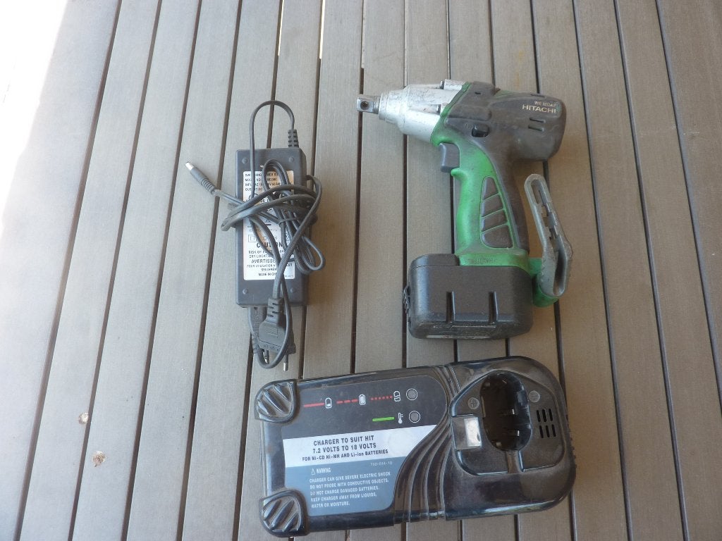 Te koop Hitachi accuschroef machine, Ophalen, Gebruikt, Boor- en Schroefmachine, Variabele snelheid