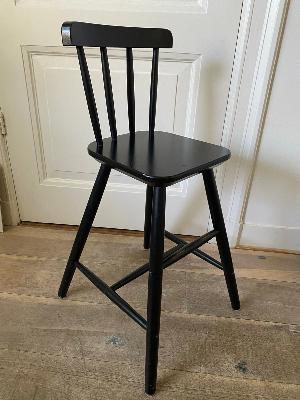 IKEA AGAM Kinderstoel Zwart - Robuust en Stijlvol, Kinderen en Baby's, Kinderstoelen, Ophalen, Gebruikt, Overige typen