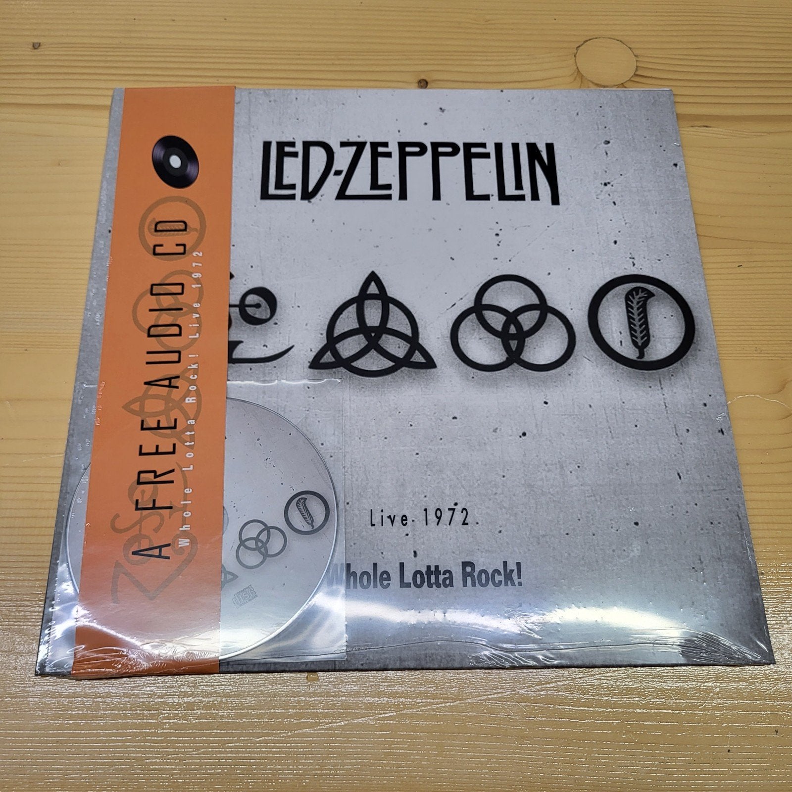 Led Zeppelin - Live 1972 (Gekleurd Vinyl + CD), Cd's en Dvd's, Vinyl | Pop, LP, Rock, Ophalen of Verzenden, 12 inch
