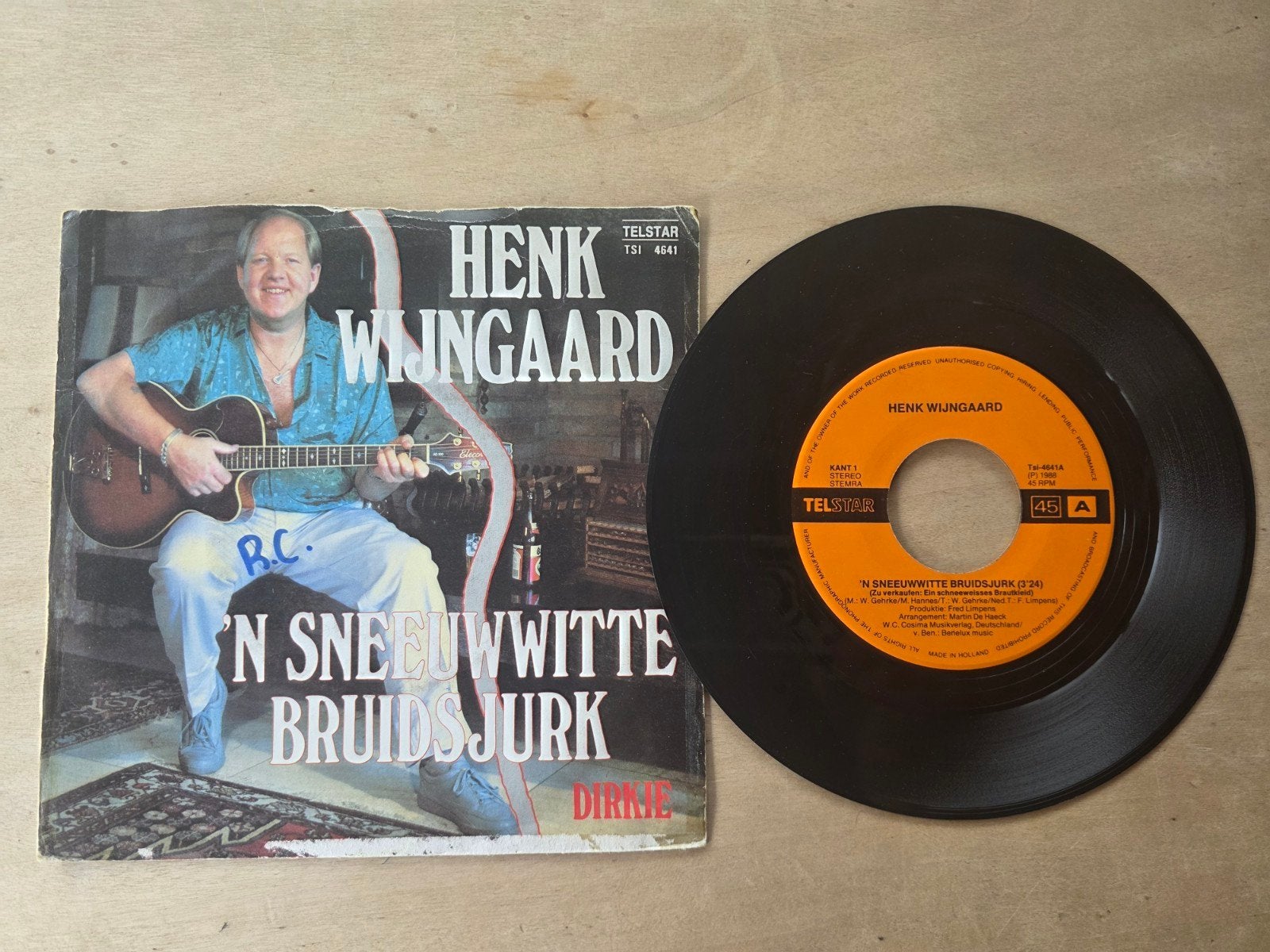 Henk Wijngaard - 'N sneeuwwittebruidsjurk, Cd's en Dvd's, Gebruikt, Fotohoes, 7 inch, Ophalen of Verzenden