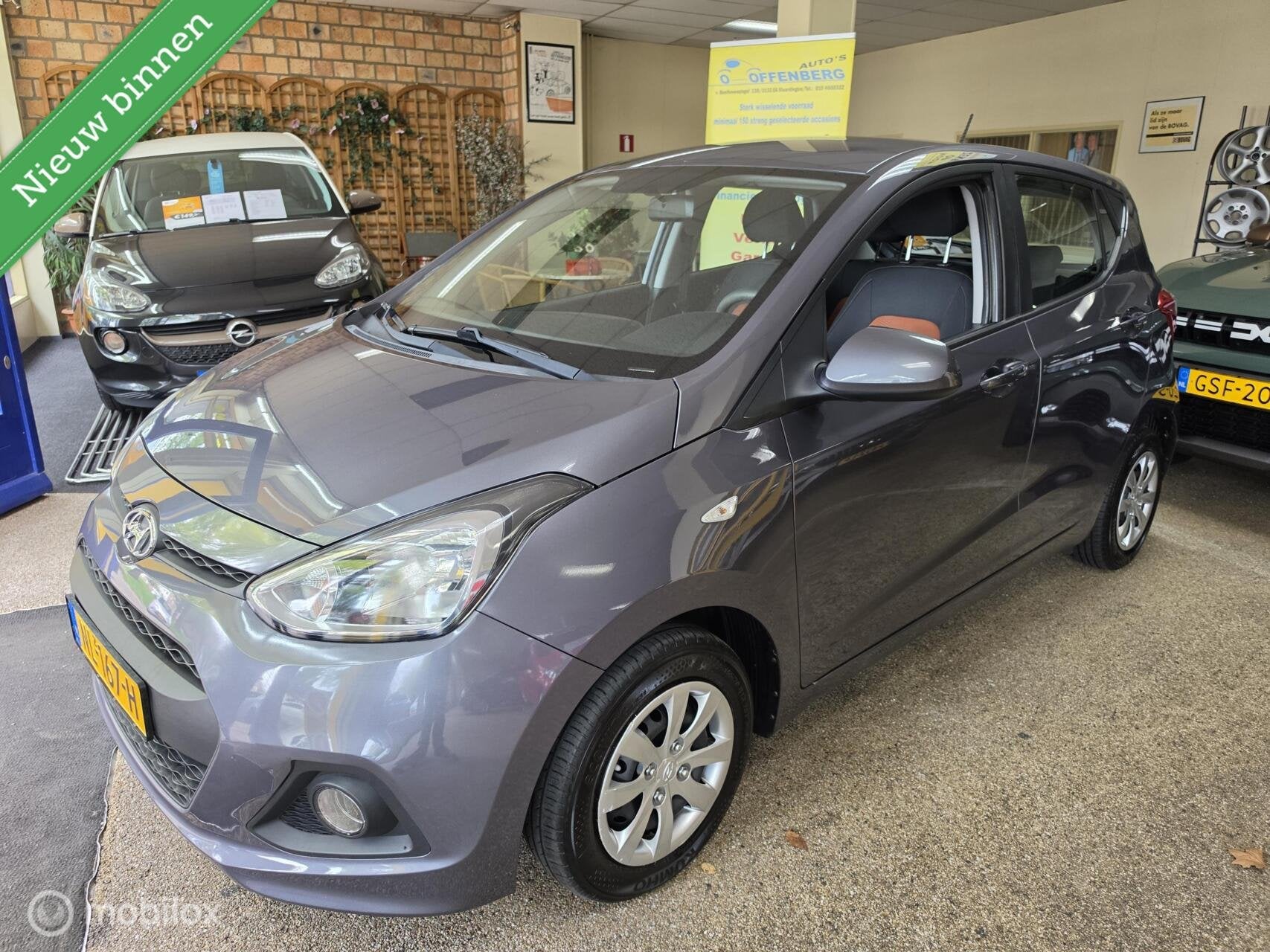 Hyundai i10 1.0i Go! 2017, Gebruikt, Start-stop-systeem, 4 stoelen, Origineel Nederlands