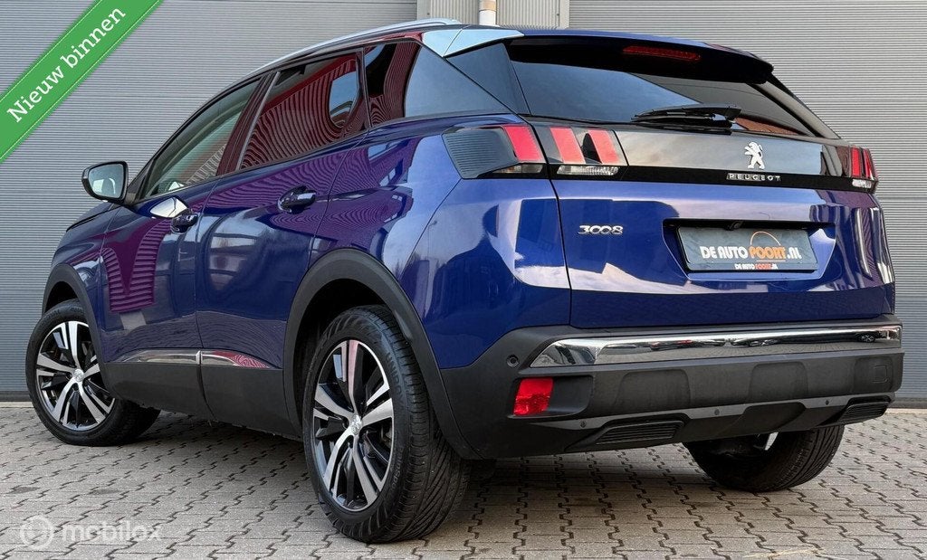 Peugeot 3008 1.2 PureTech Allure Automaat Navi/Carplay/Clima, Auto's, Peugeot, 1295 kg, 1199 cc, Met garantie (alle), Blauw