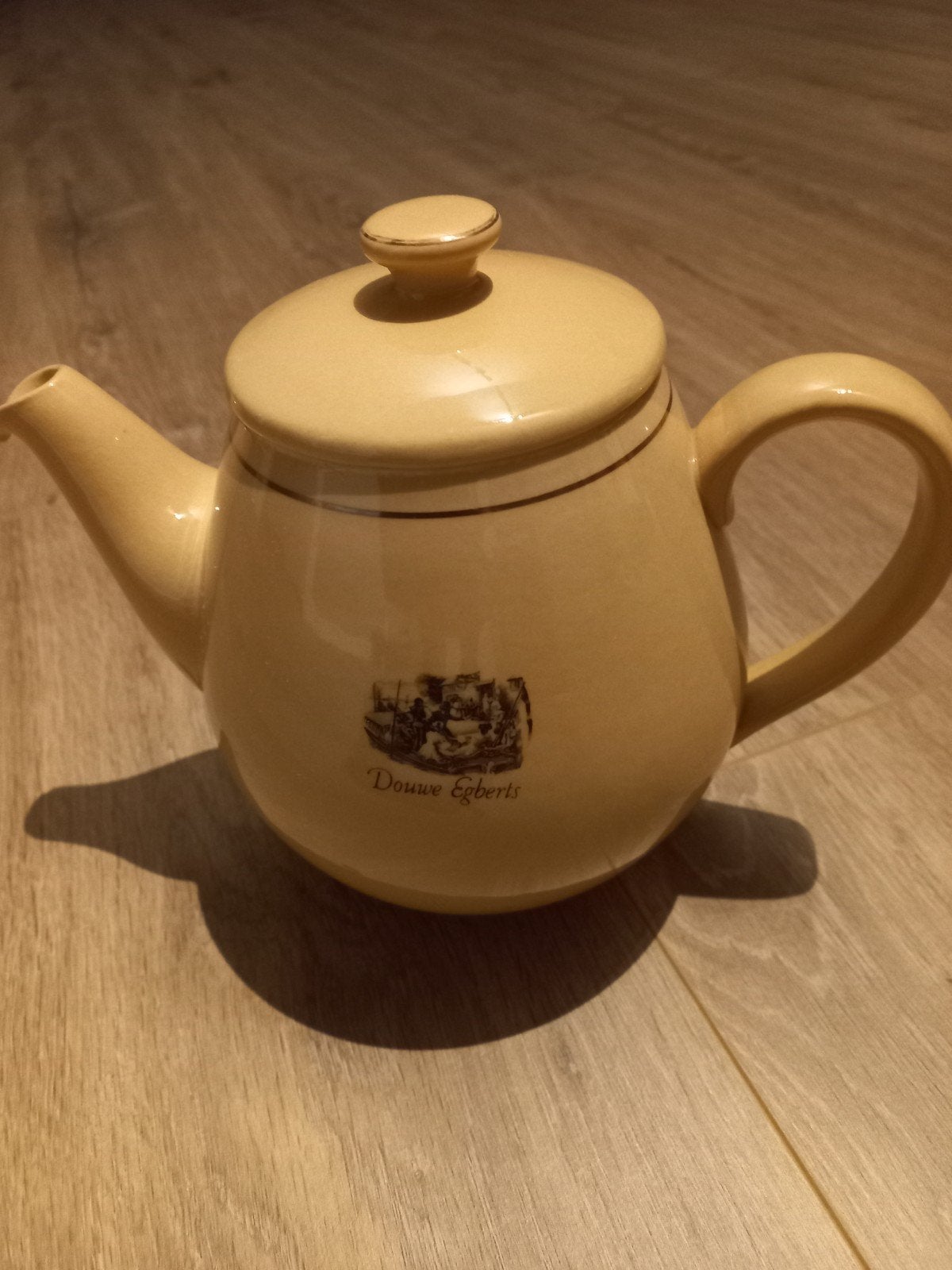 Antiek koffiepot, Ophalen