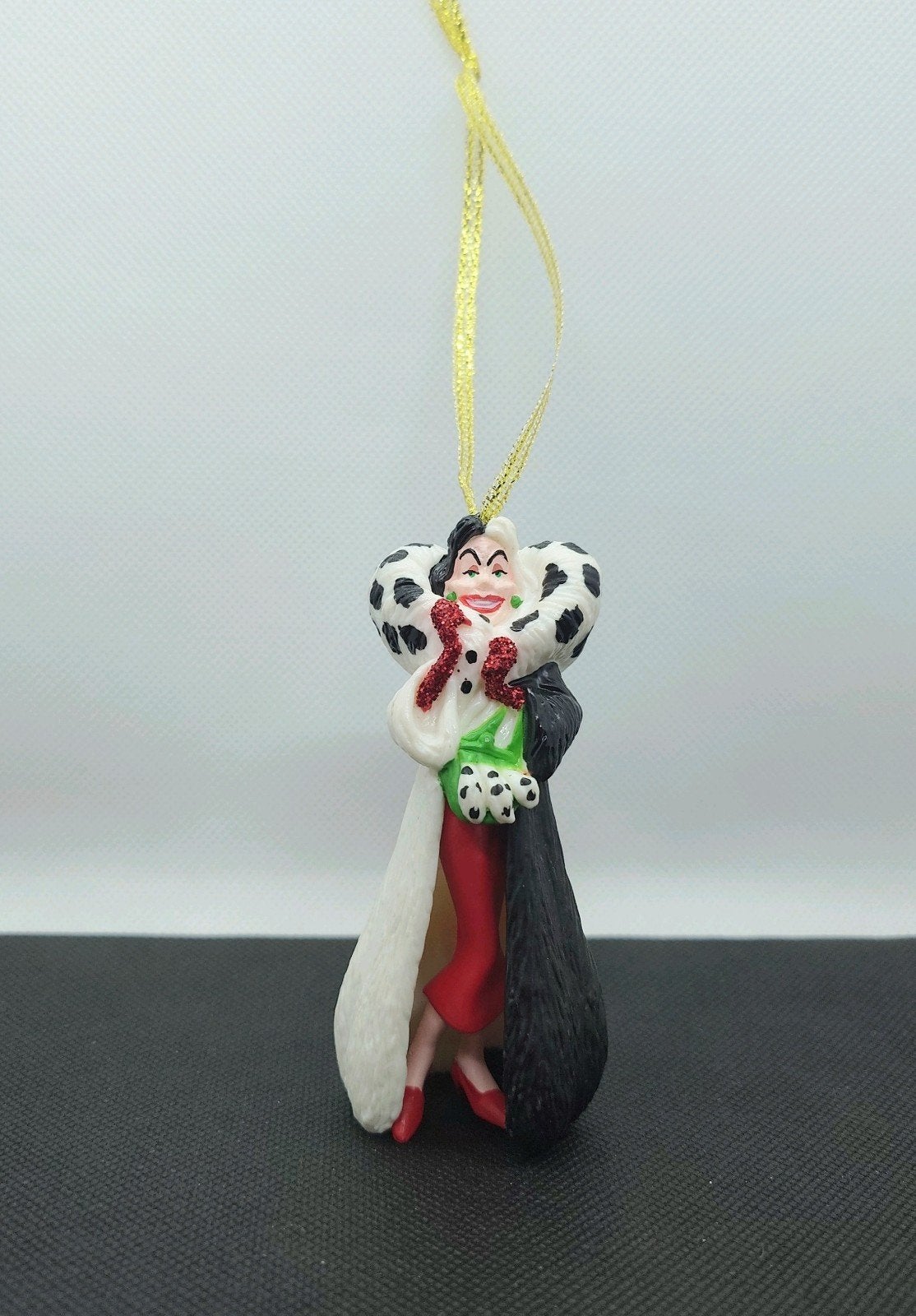 Disney Cruella De Vil kerst ornament hanger kerstbal, Ophalen of Verzenden, Zo goed als nieuw