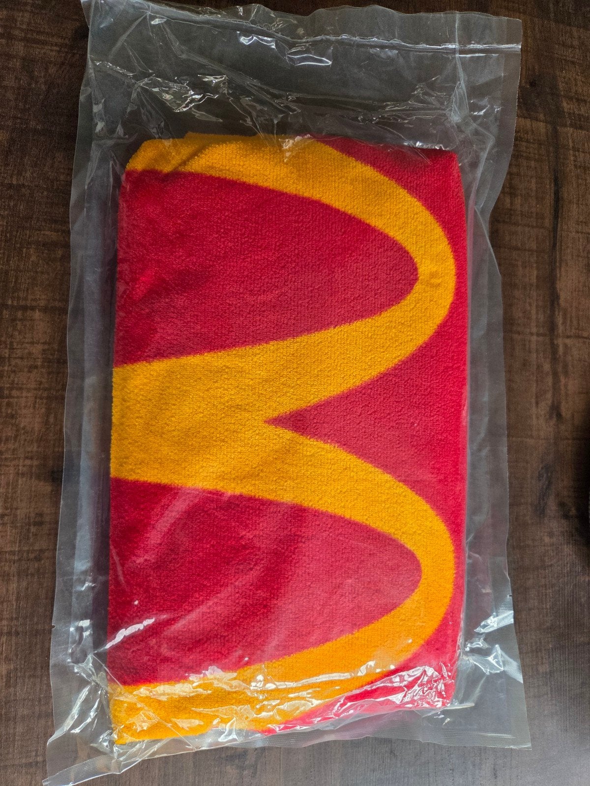 McDonald's Badhanddoek - Nieuw in verpakking, Overige merken, Badlaken, Nieuw, Ophalen of Verzenden