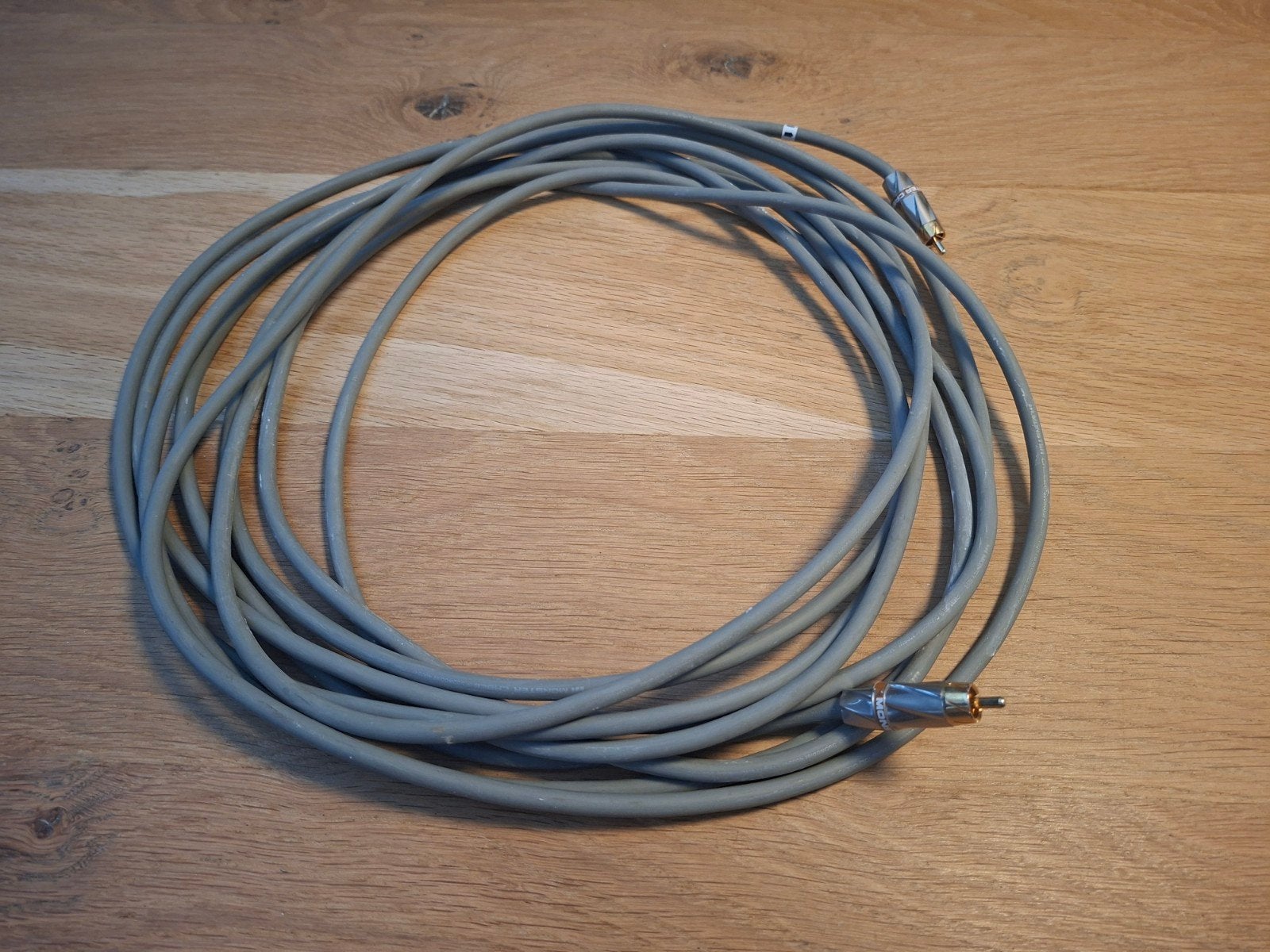 Monster Subwoofer kabel 8 meter, Ophalen of Verzenden, Zo goed als nieuw, 5 tot 10 meter