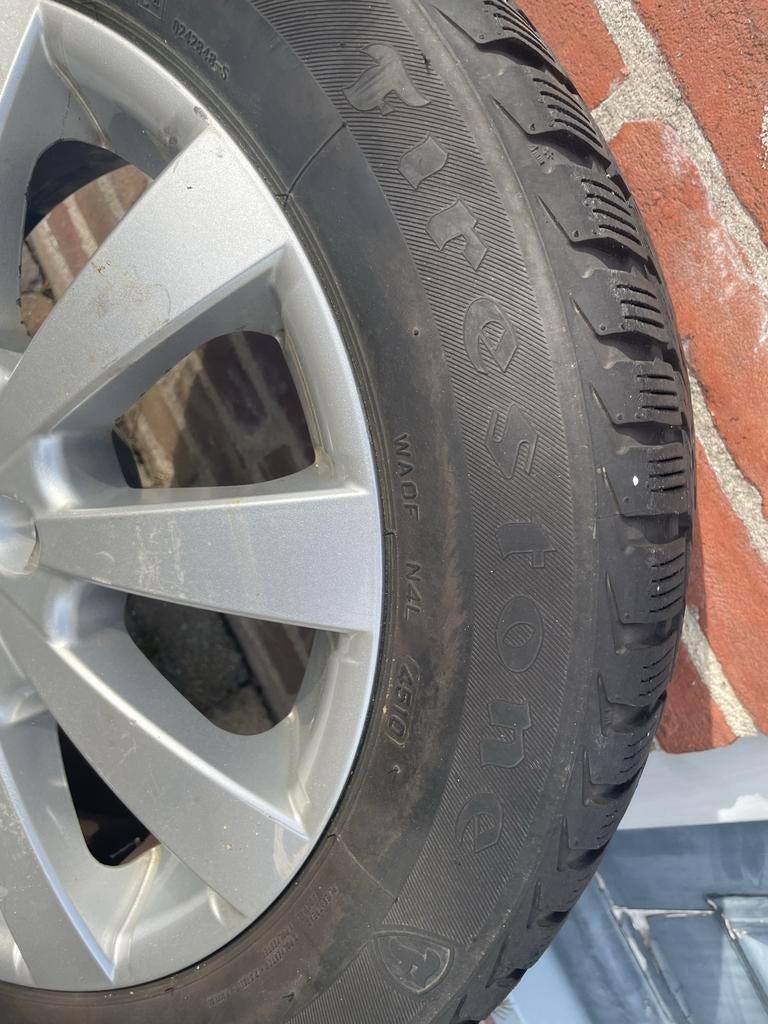 BMW 16 inch lichtmetalen velgen met Firestone winterbanden, Auto-onderdelen, Banden en Velgen, Ophalen, Gebruikt, 16 inch, Banden en Velgen
