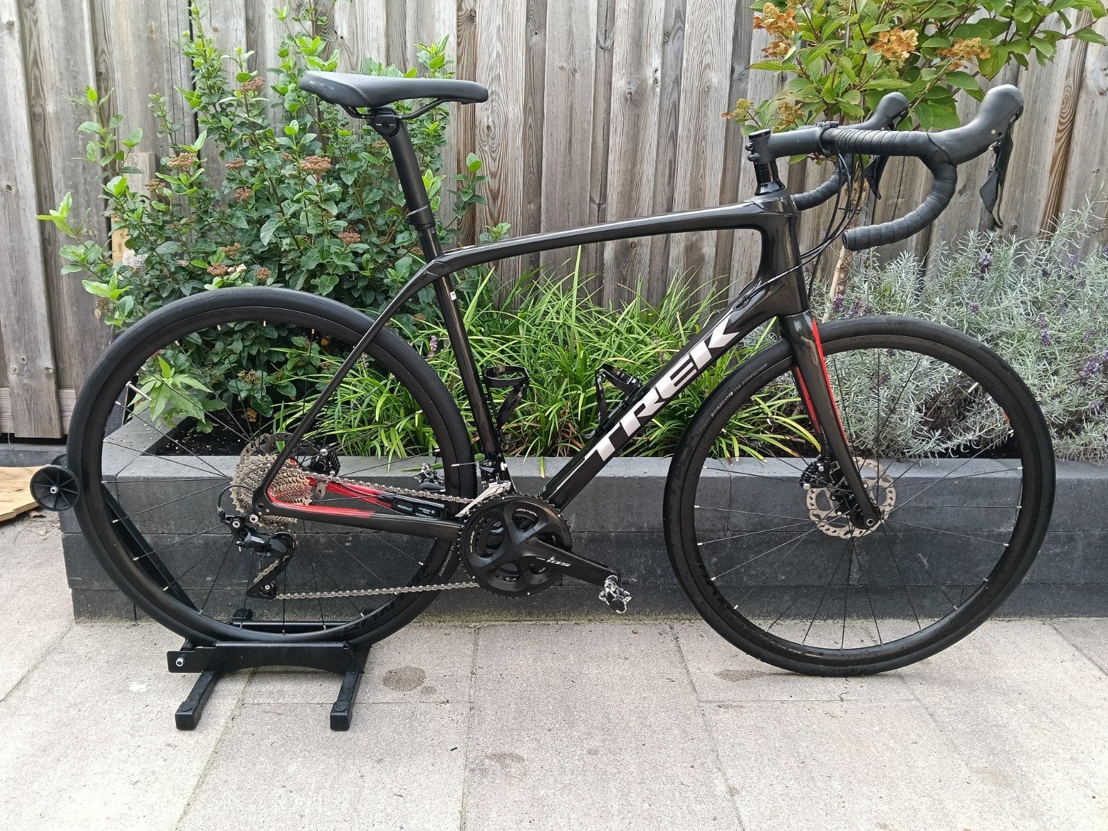 Trek Domane SL5 58 Shimano 105, Fietsen en Brommers, Overige merken, Carbon, Ophalen of Verzenden, Zo goed als nieuw