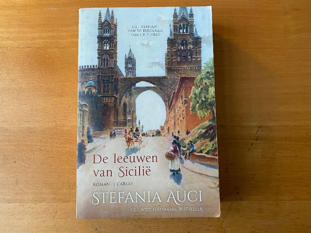 Stefania Auci - De leeuwen van Sicilië, Ophalen of Verzenden, Gelezen