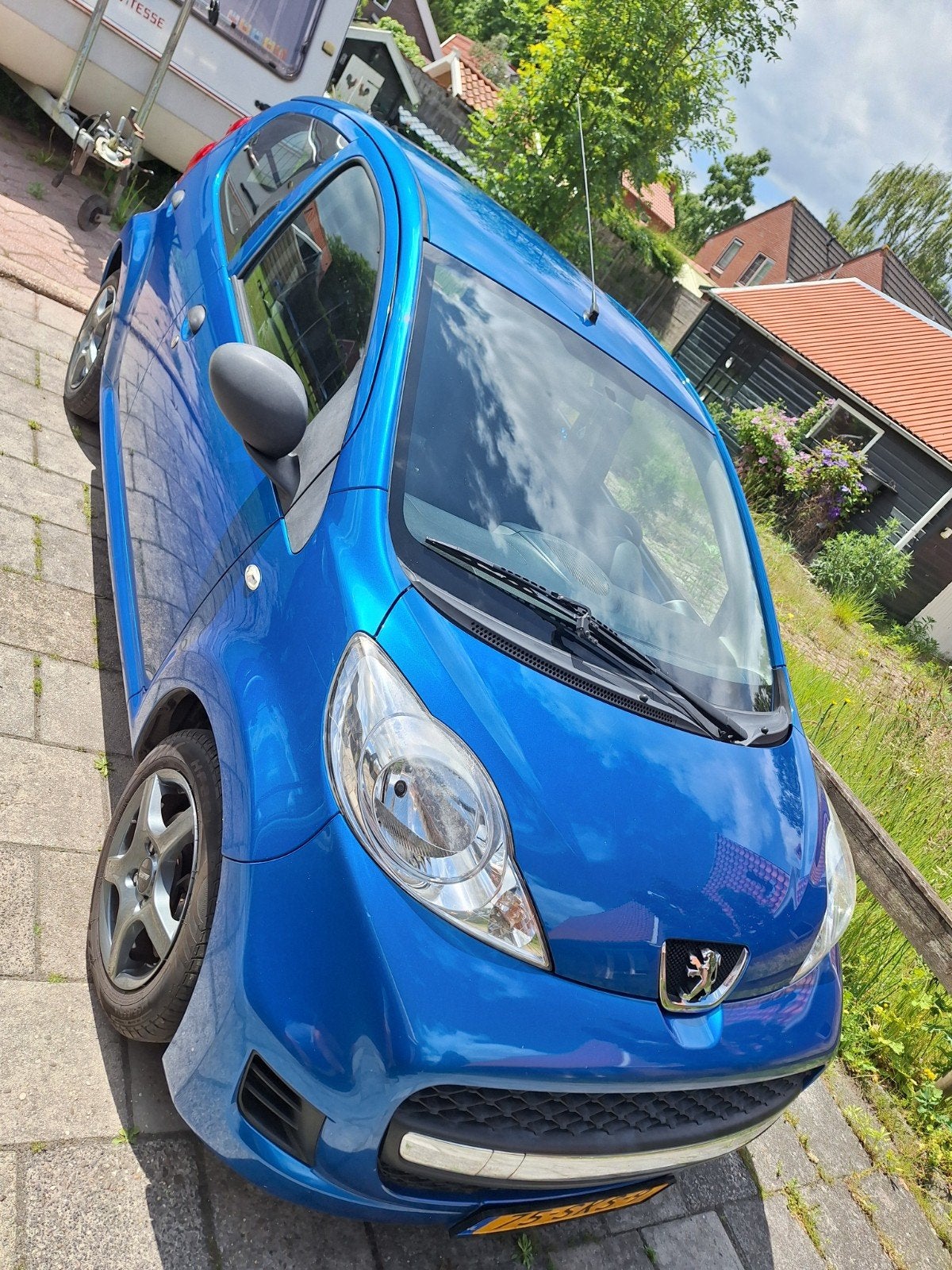 Peugeot 107 1.0 12V 5DR 2011 XS chroom nieuwe APK, Voorwielaandrijving, Stof, Zwart, 68 pk