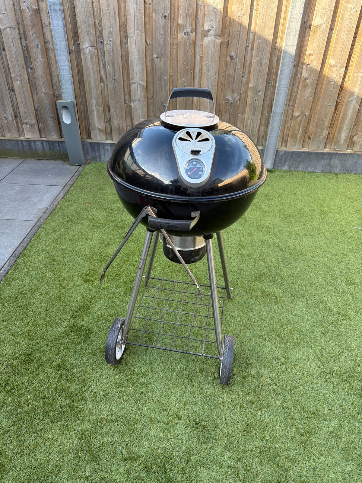 Napoleon houtskool barbecue met thermometer, Ophalen of Verzenden, Gebruikt