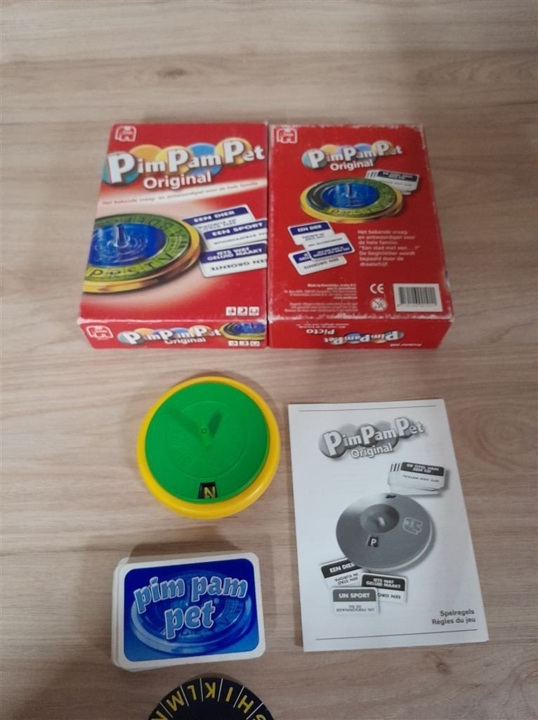 Pim pam pet original - s3324, Hobby en Vrije tijd, Gezelschapsspellen | Bordspellen, Verzenden, Zo goed als nieuw