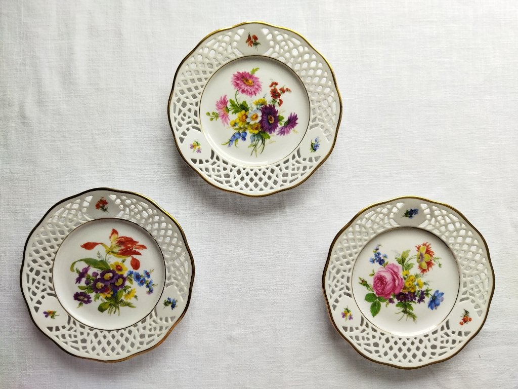 3 Decoratieve ronde wandbordjes met goudrandje, Ophalen of Verzenden
