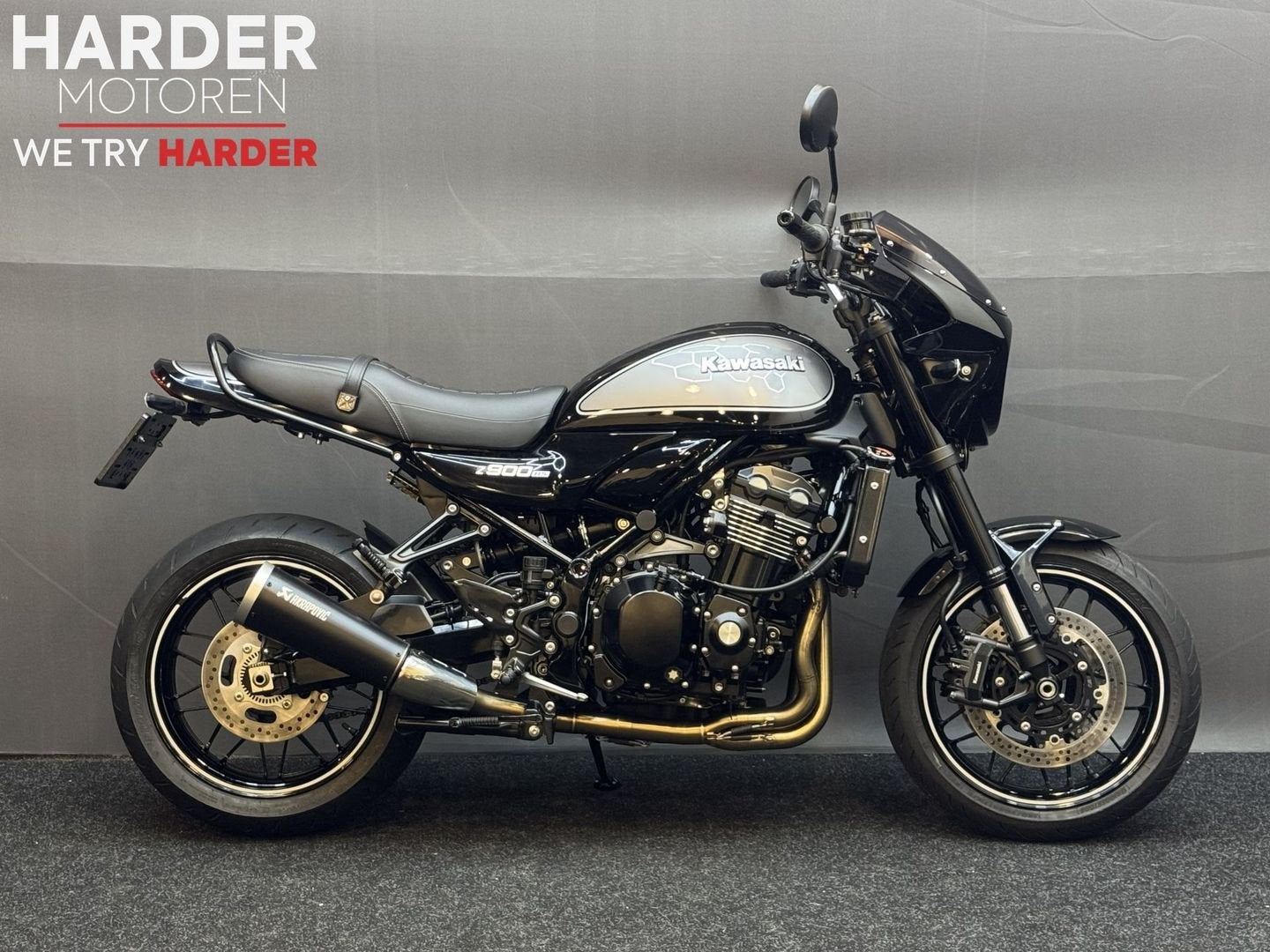 KAWASAKI Z900RS/1 EIG/AKRA/QS/DRUIJF TUNE/UNIEK/FABRGARANTIE, 4 cilinders, Motorrijbewijs A, 948 cc, Bedrijf