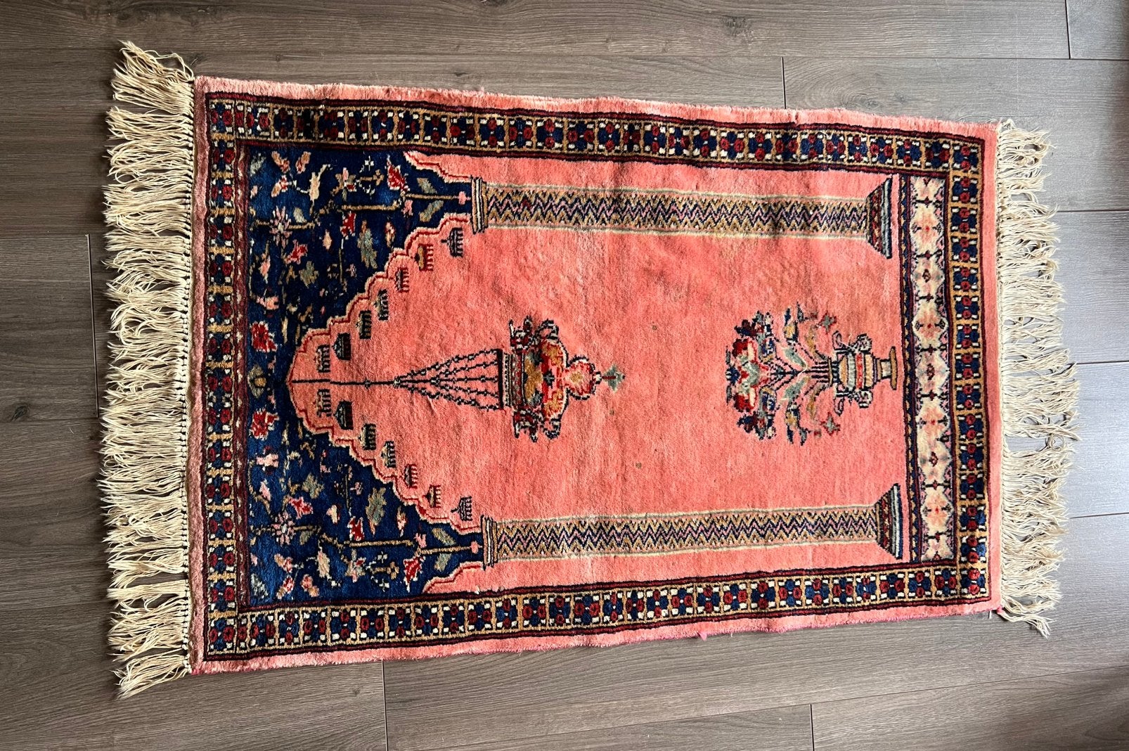 Vintage roze kleedje, Ophalen