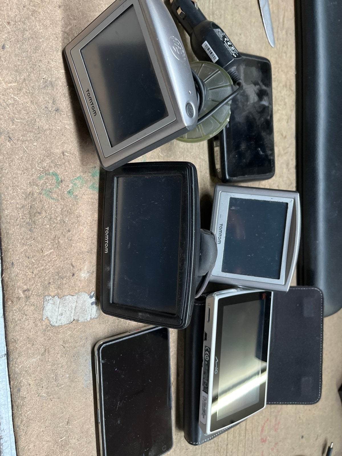 Partij 6 TomTom MIO Garmin Navigatiesystemen - Div. Modellen, Auto diversen, Ophalen of Verzenden, Tomtom, Email, Adres
