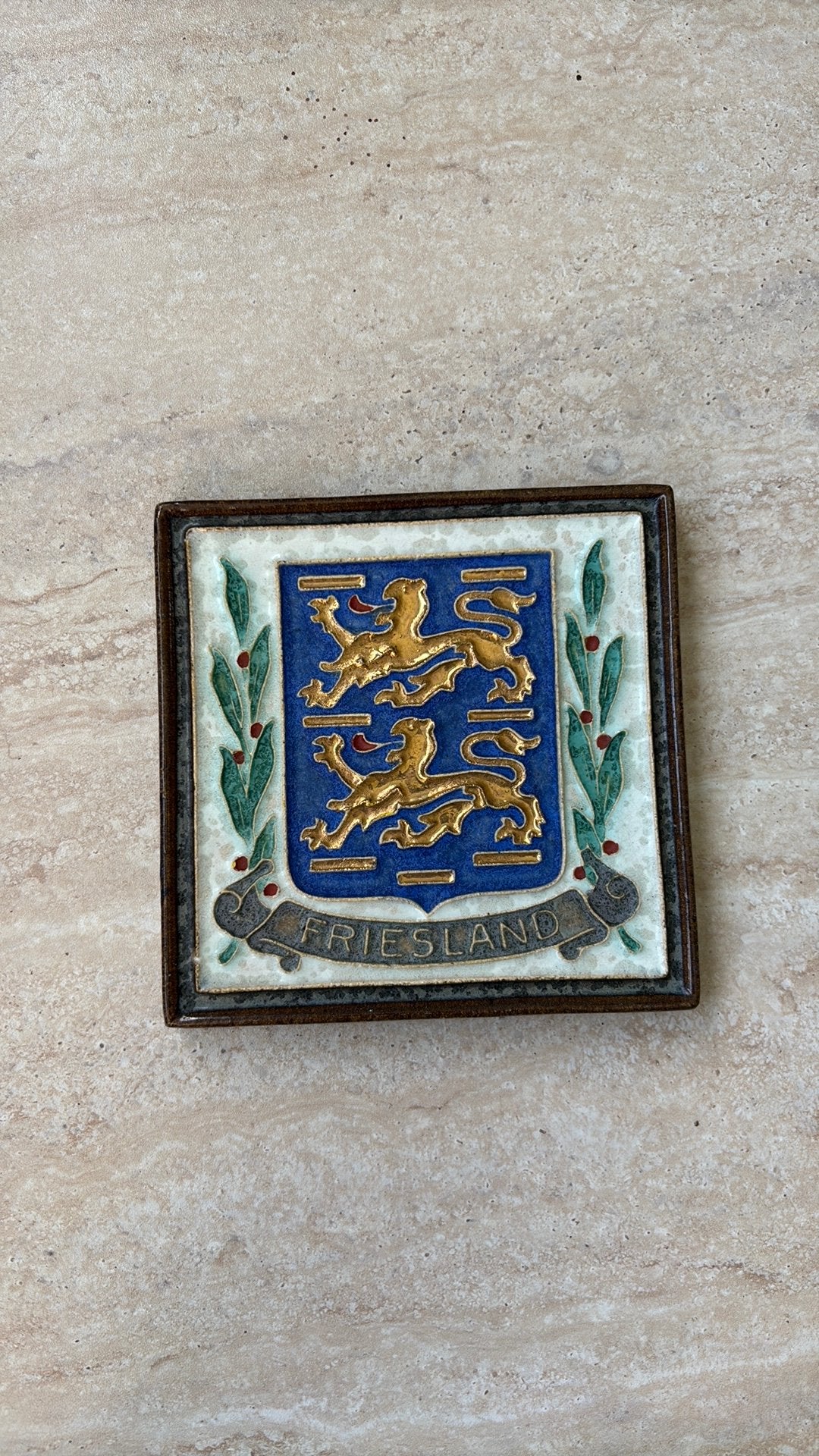 Antieke tegel met wapen van Friesland, Ophalen of Verzenden