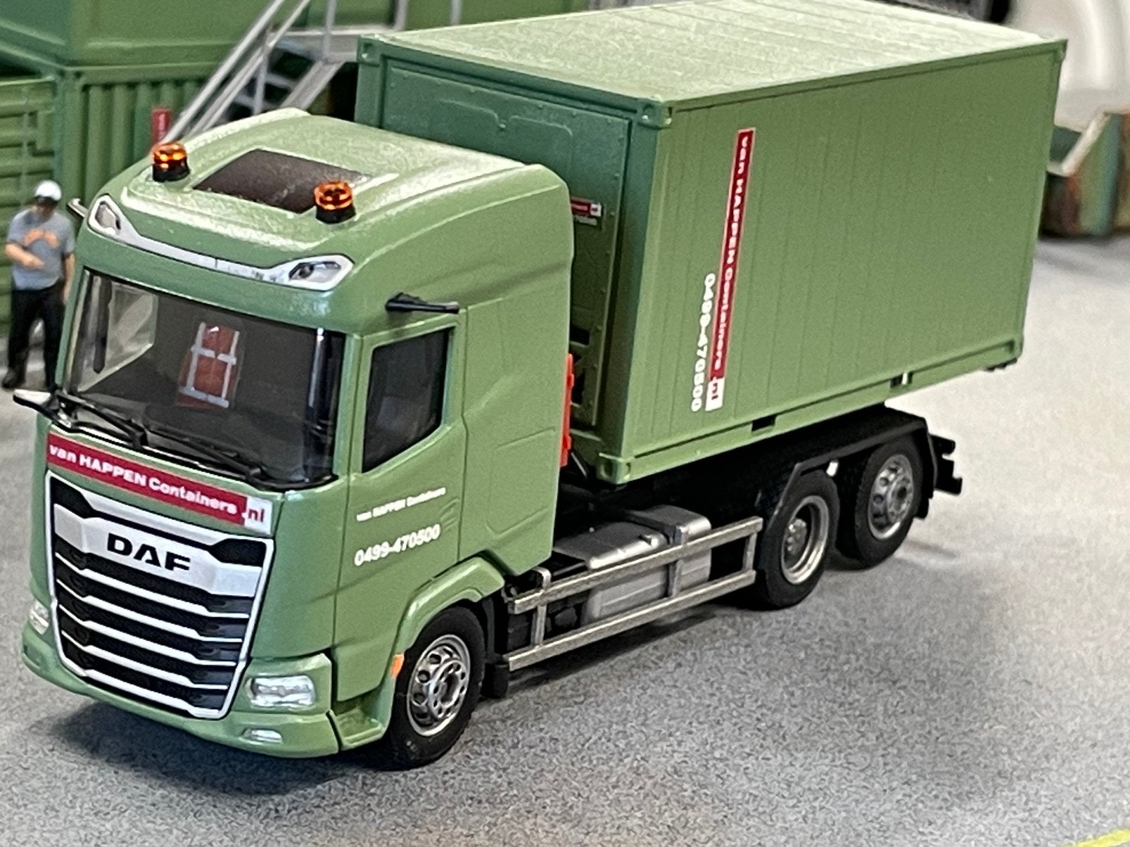 1:87 Daf XG Van Happen met container, zelfbouw, Ophalen of Verzenden, Zo goed als nieuw, Bus of Vrachtwagen, Overige merken
