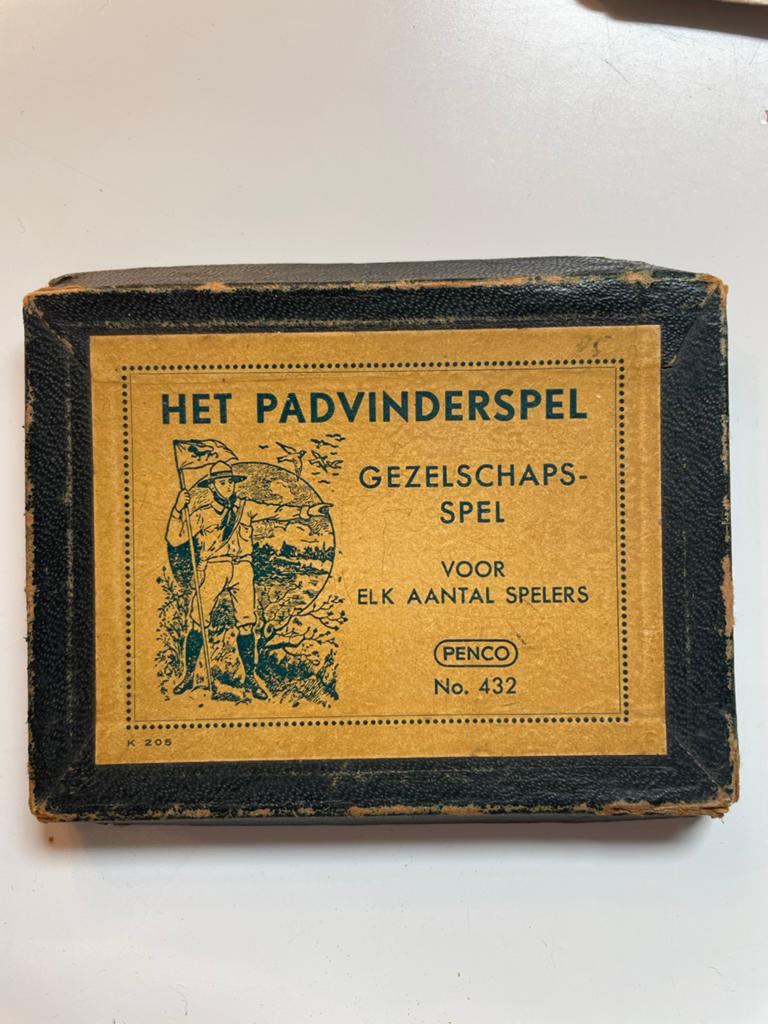 Zeldzaam Oud Gezelschapsspel: Het Padvinderspel (1941), Een of twee spelers, Ophalen of Verzenden, Gebruikt