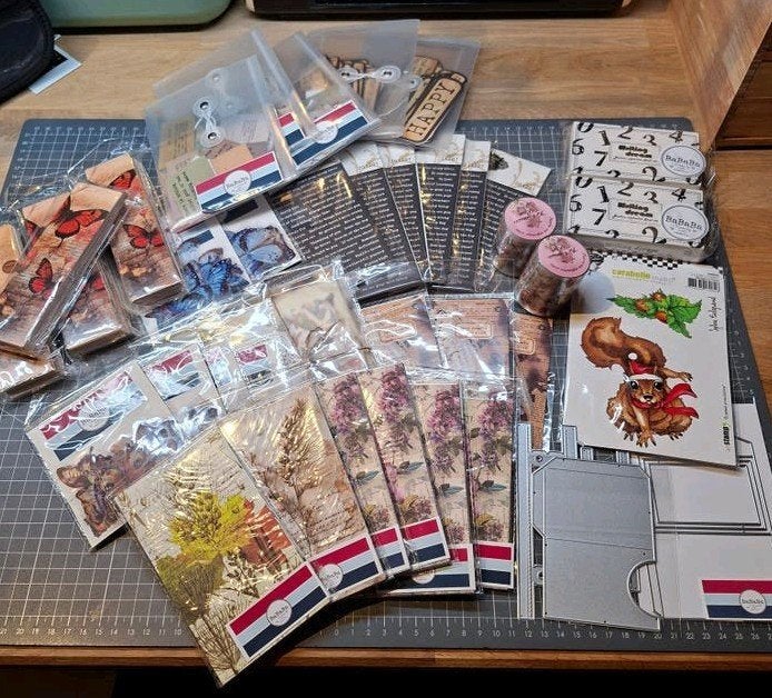 Grote knutselset met diverse materialen, Hobby en Vrije tijd, Handgemaakt, Nieuw, Meerkleurig, Papier of Karton