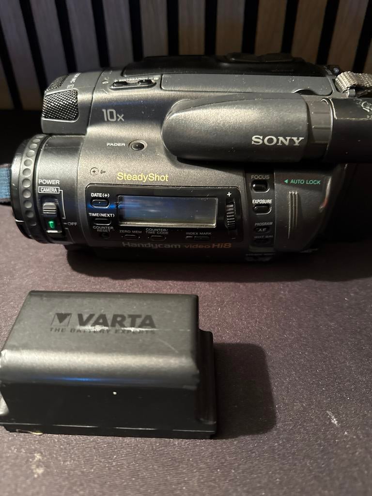 Analoge Hi8 Videoset – Camcorder + JVC Titler + Video Mixer, Ophalen of Verzenden, Hi 8, Camera