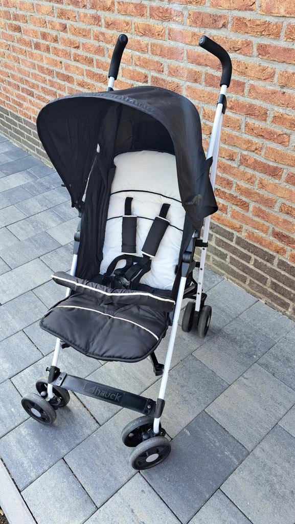 Hauck buggy zwart/wit, Kinderen en Baby's, Buggy's, Ophalen, Zo goed als nieuw