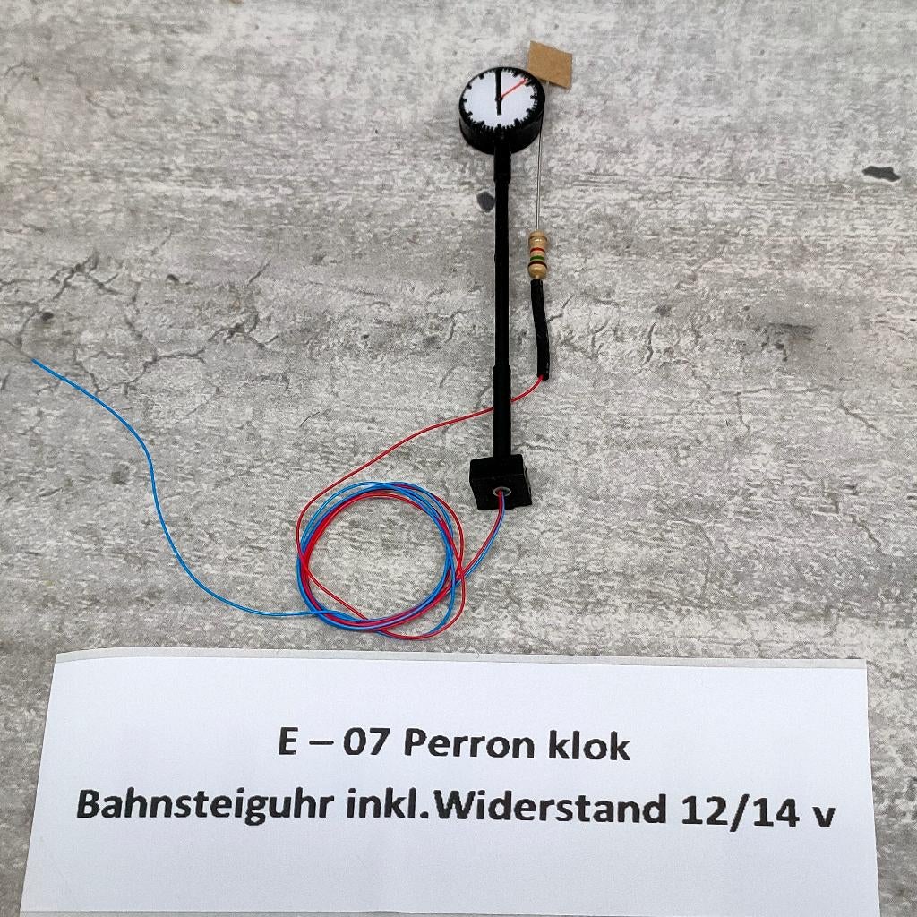 modeltrein E – 07 Station klok, Gelijkstroom, Overige typen, Nieuw, Ophalen of Verzenden
