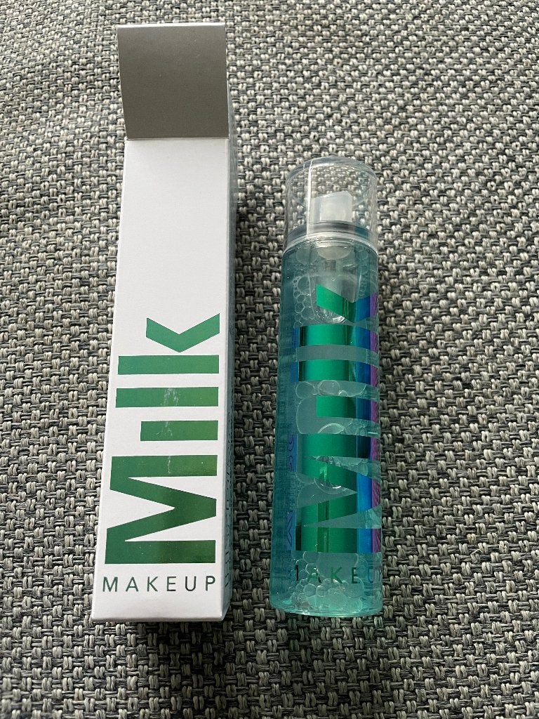 Milk Makeup Hydro Grip Set + Refresh Spray 100ml- Nieuw!, Overige kleuren, Gehele gezicht, Nieuw, Ophalen of Verzenden