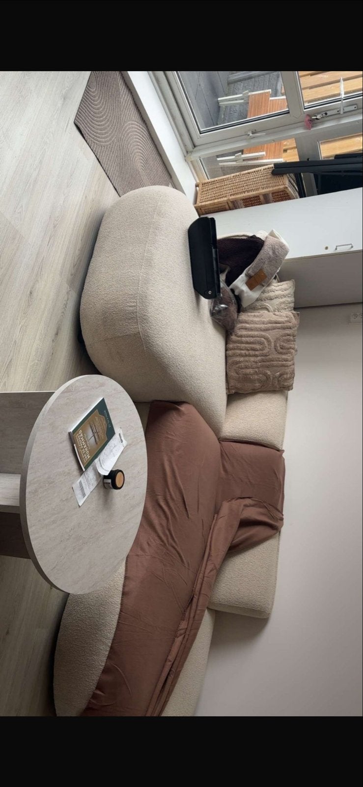 Comfortabele Crèmekleurige Hoekbank - Zo goed als nieuw, Huis en Inrichting, Banken | Bankstellen, 250 tot 300 cm, 100 tot 125 cm