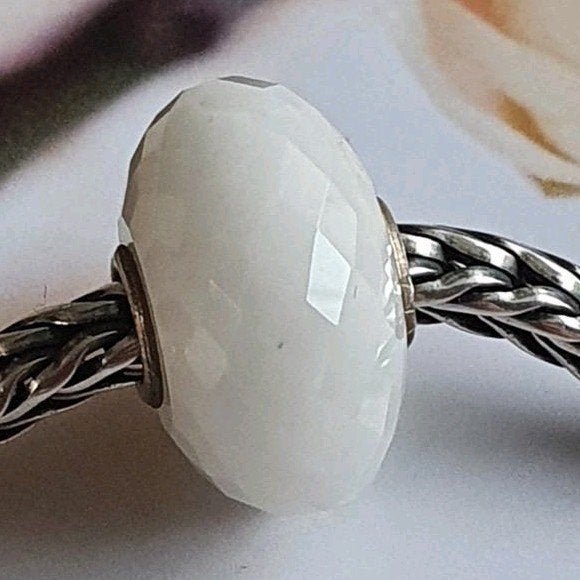 Sneeuwkwarts  Edelsteen Van Trollbeads, Sieraden, Tassen en Uiterlijk, Nieuw, Ophalen of Verzenden, Trollbeads, 1 bedel